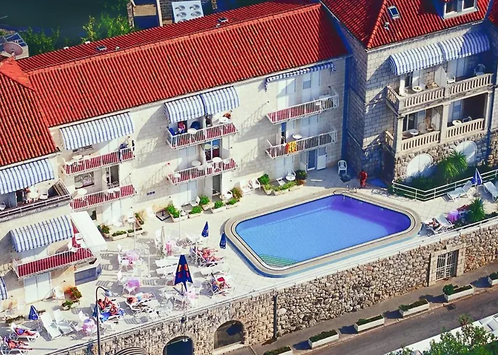 Hotel Komodor
